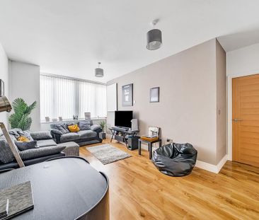 2 bedroom flat to rent - Photo 4