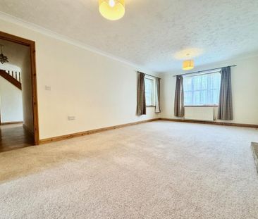 4 bedroom detached house to rent - Photo 1