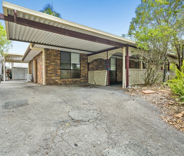 FOUR BEDROOM ONE BATHROOM HOME IN PRIME LOCATION - Photo 3
