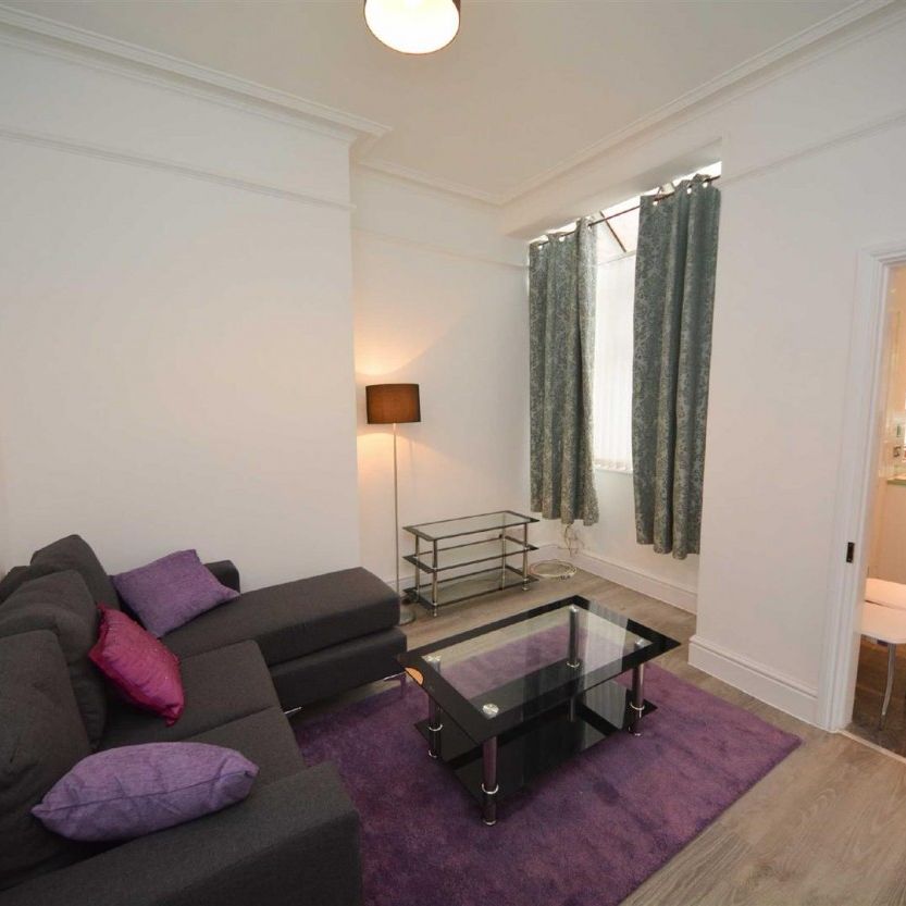 1 bed Room for Rent - Photo 1