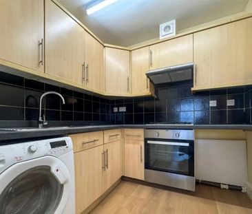 Room in a Shared Flat, High Street, HA3 - Photo 1