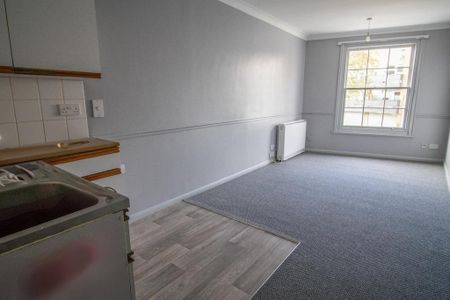 Studio to rent - Photo 3