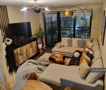 2 bedroom flat to rent - Photo 1