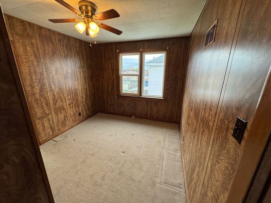 For Lease - 17 Lyons Avenue Unit# 3, Welland, Ontario - Photo 1