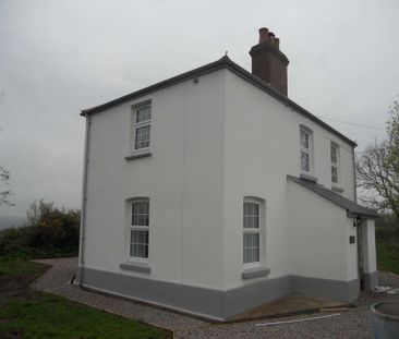 PLEASE EMAIL TO REGISTER YOUR INTEREST - Detached period cottage on... - Photo 2