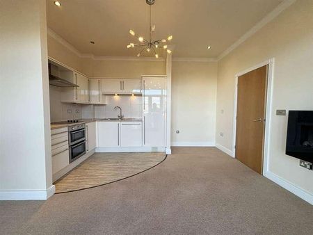 Olivers View, Prince Of Wales Terrace, Scarborough, YO11 - Photo 4