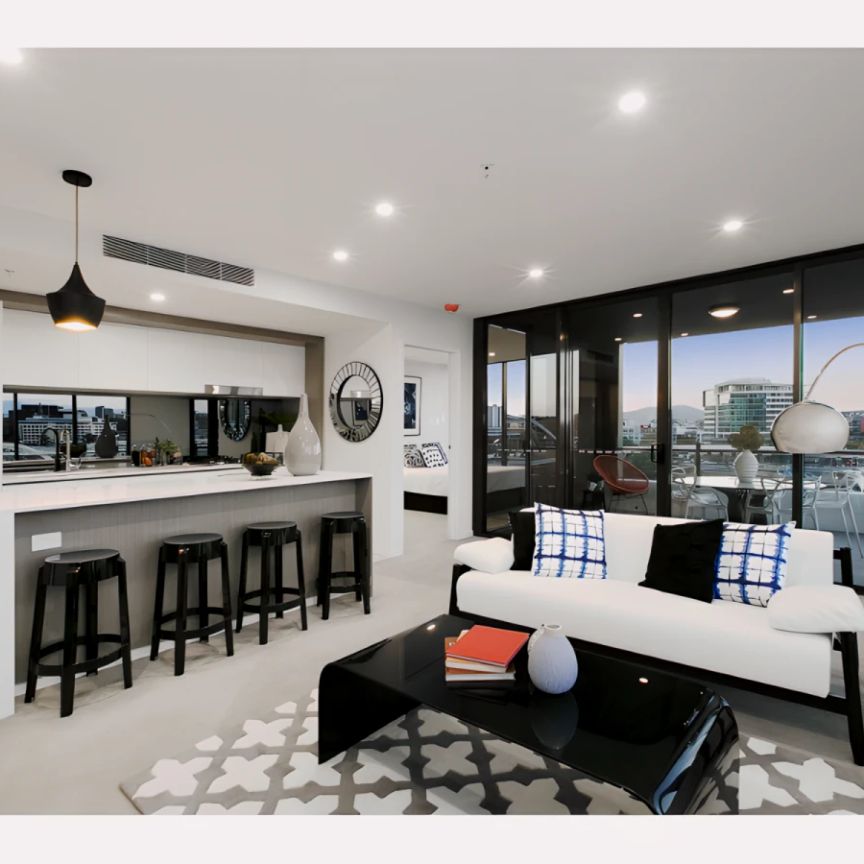 2Bedrooms, 2Bathrooms - Photo 1