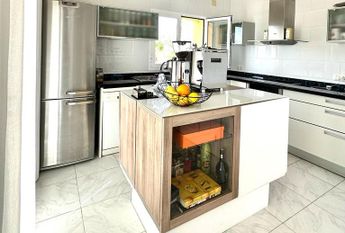 Villa for rent with 4 bedrooms and 3 bathrooms with stunning views