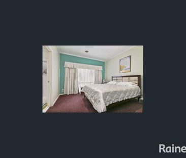 A large family home, Prime School Zones & Location Perfection! - Photo 6