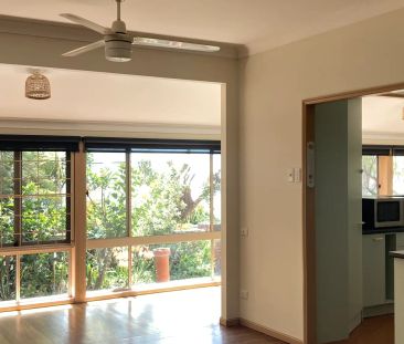 Stunning Bay Views - Photo 3