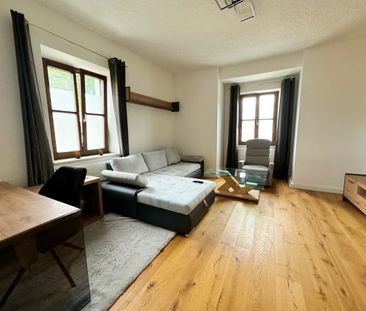 Charmante 2-Zimmer-Wohnung im Altbau in der Nähe der Landshuter Alt... - Photo 1