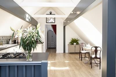 1 bedroom coach house to rent - Photo 1