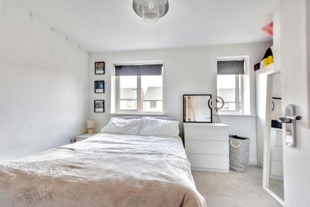 Room in a Shared House, Leaning Row, NG7 - Photo 2