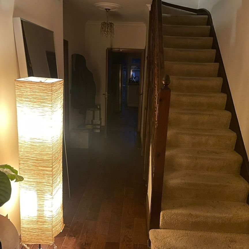 Room in a Shared House, Vyner Road, W3 - Photo 1