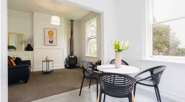 Modernised Character Villa close to City - Photo 1