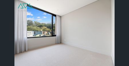 Stunning 4 Bedroom Terrace For Lease - Photo 4