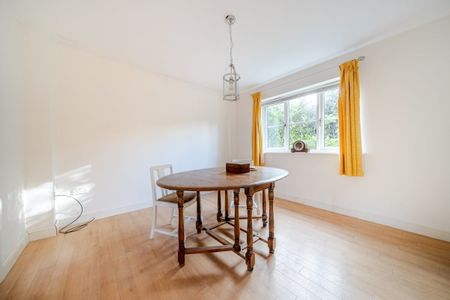 4 bedroom detached house to rent - Photo 5