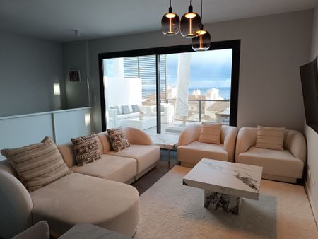 Casa adosada de alquiler en Pintores de Riviera, 39, Riviera del Sol - Photo 3