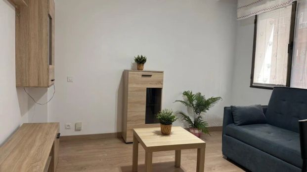 Piso de alquiler en Gijón - Cl Donato Arguelles, 2, Barrio del Centro - Photo 1