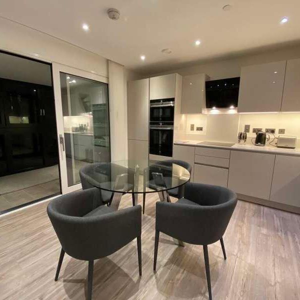 Wiverton Tower, London, E1 - Photo 1