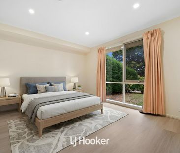 Spacious Family Living in a Quiet Court Location - Photo 3