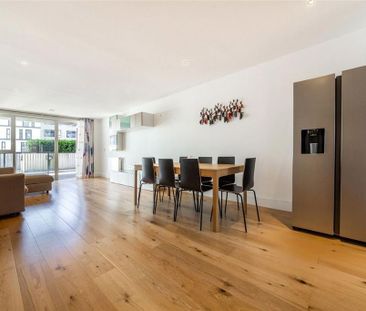 3 bedroom flat to rent - Photo 4