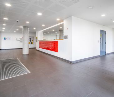 1 Bed Flat, Lotus House, E14 - Photo 4