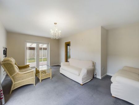 2 bedroom bungalow to rent - Photo 2