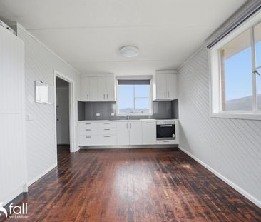 Well presented 3 bedroom family home - Photo 5