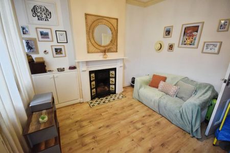 2 bedroom terraced house to rent - Photo 3