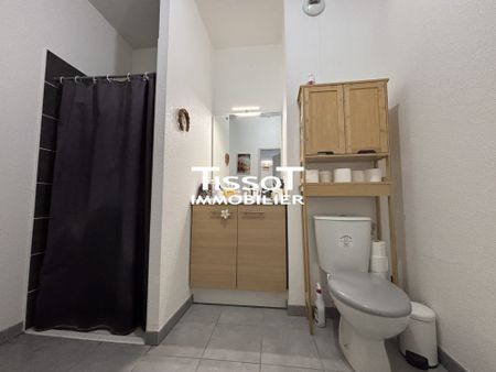 Location Appartement 2 pièces 44m² NIMES 30900 - Photo 3