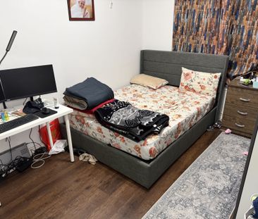 For Lease - 3504 Hurontario Street Unit# 2108, Mississauga, Ontario - Photo 5