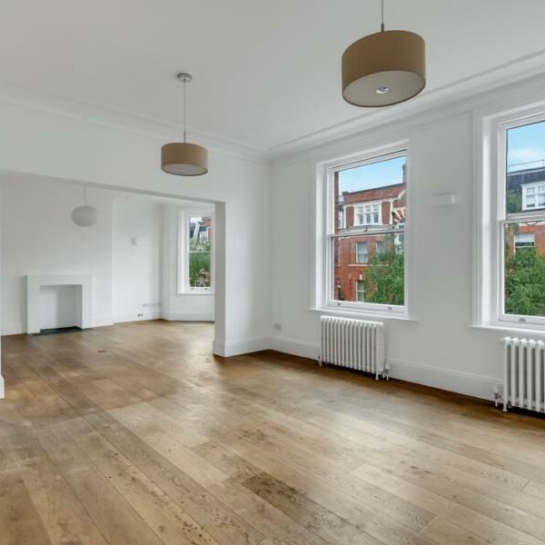 4 Bedroom Flat To Let - Photo 1