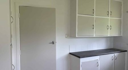 Brick and tile cutie! - Photo 5