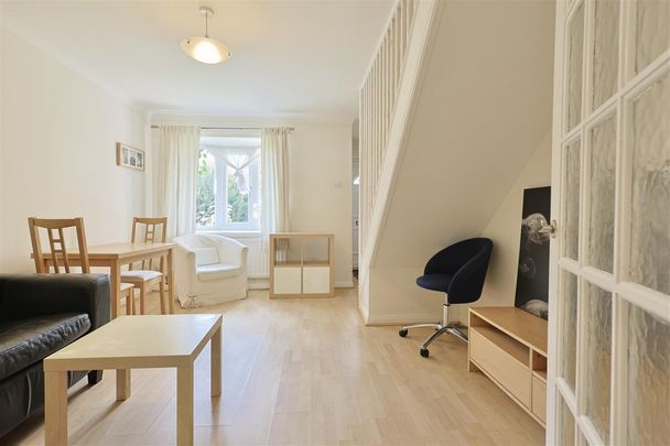 2 bedroom Terraced House to rent in Hunters Road, Spital Tongues, Newcastle Upon Tyne - Photo 1