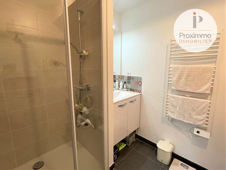 Location Appartement 2 pièces 47m² - Photo 4