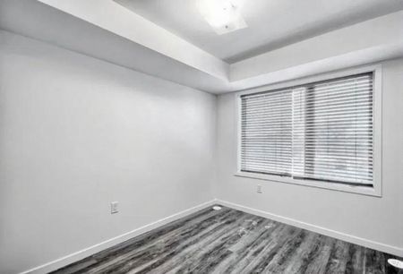 For Lease - 600 Alex Gardner Circle Unit# 111, Aurora, Ontario - Photo 3