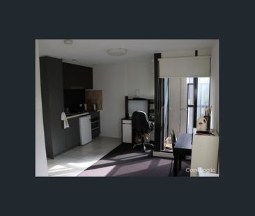 Studio Apartment - Photo 6