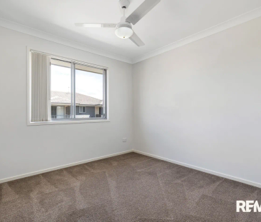 Modern Four-Bedroom Townhouse in a Convenient Thornlands Location - Photo 2
