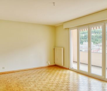 FOR RENT Beautiful 4 ½ room apartment in the south of Sierre - Photo 2