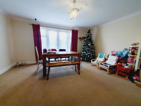 4 bedroom house to rent - Photo 2