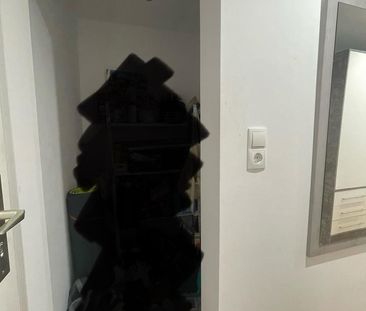 Frisch renovierte 1,5-Zimmer-Wohnung in Stuttgart-Wangen - Photo 1