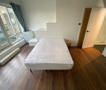 Room in a Shared House, St. Davids Square, E14 - Photo 3