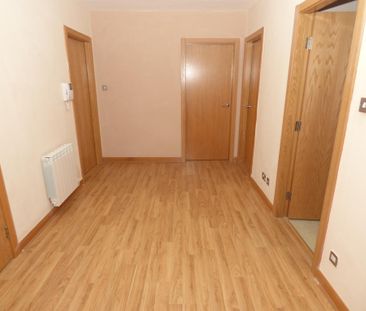 2 Bed Flat, East Float Quay, CH41 - Photo 6