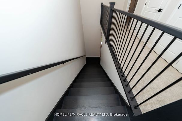 For Lease - 139 Siebert Avenue, Kitchener, Ontario - Photo 1