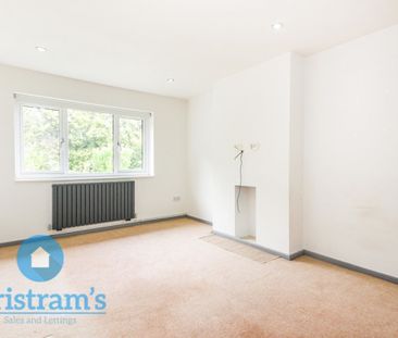 2 bed Maisonette for Rent - Photo 2
