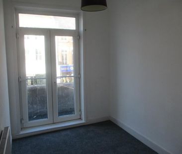 5 bedroom flat to rent - Photo 1