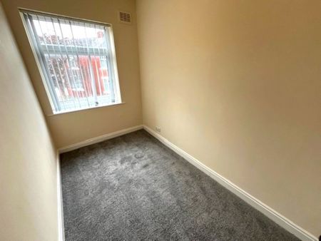 Clifton Street, Preston - Photo 5