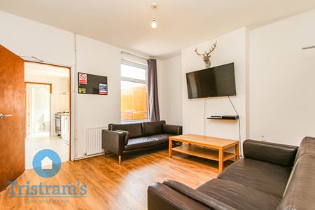 1 bed Shared House for Rent - Photo 2