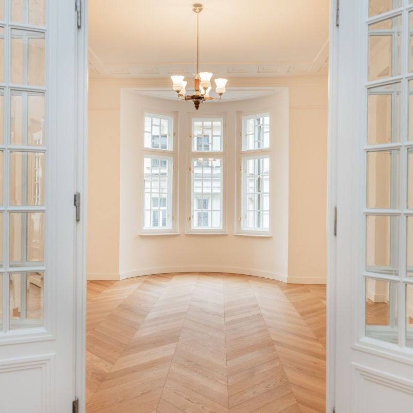 Apartament w kamienicy w CENTRUM - Zdjęcie 1